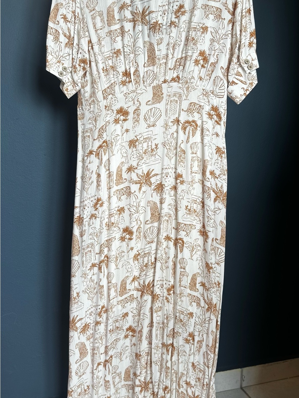 O'Neill White Maxi Summer Dress with Tan Floral Print - Picture 12 of 13
